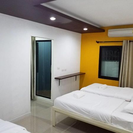 Bc Guesthouse Si Phraya Bangkok Exterior photo