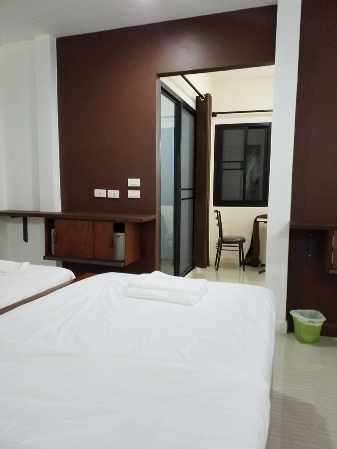 Bc Guesthouse Si Phraya Bangkok Exterior photo