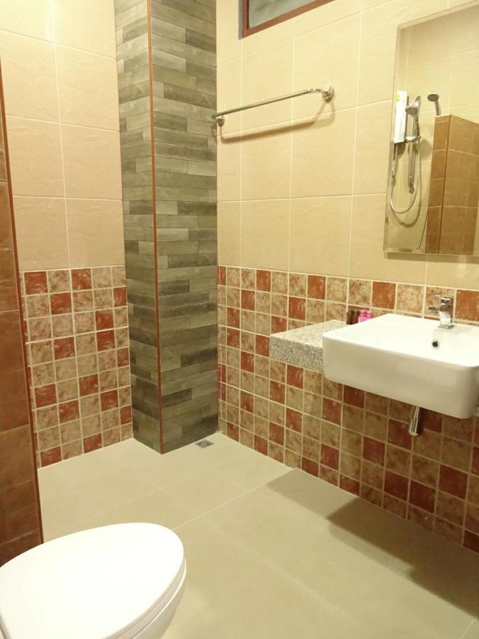 Bc Guesthouse Si Phraya Bangkok Exterior photo
